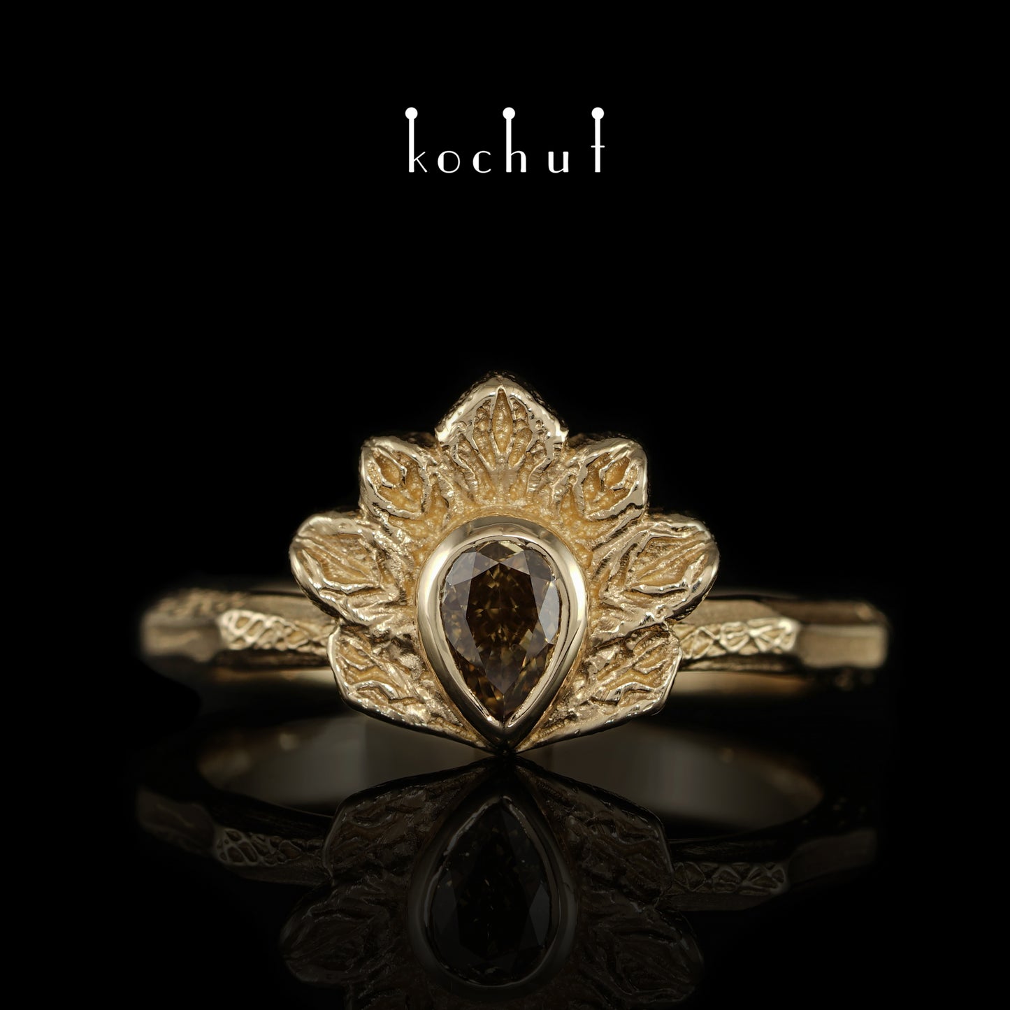 Firebird — Ring aus 18 Karat Gelbgold mit Diamant
