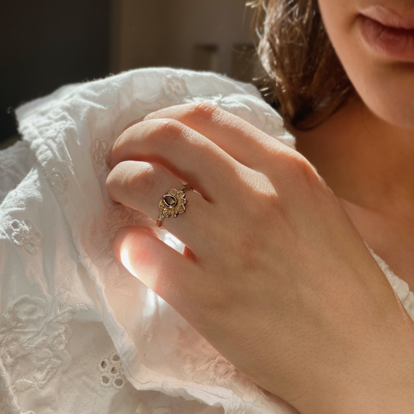 Firebird — Ring aus 18 Karat Gelbgold mit Diamant