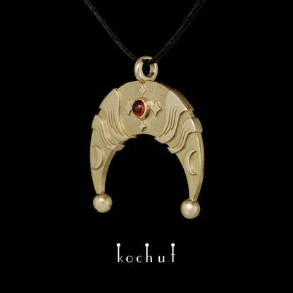 Lunnitsa — Anhänger aus Gelbgold mit Granat