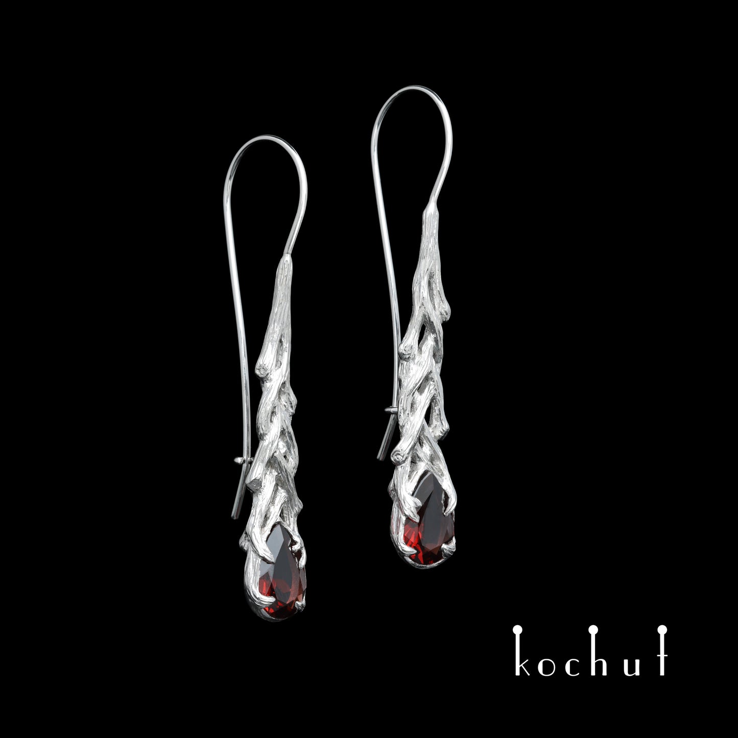 Galadriel — Sterling-Silber-Set mit roten Granaten, überzogen mit weißem Rhodium