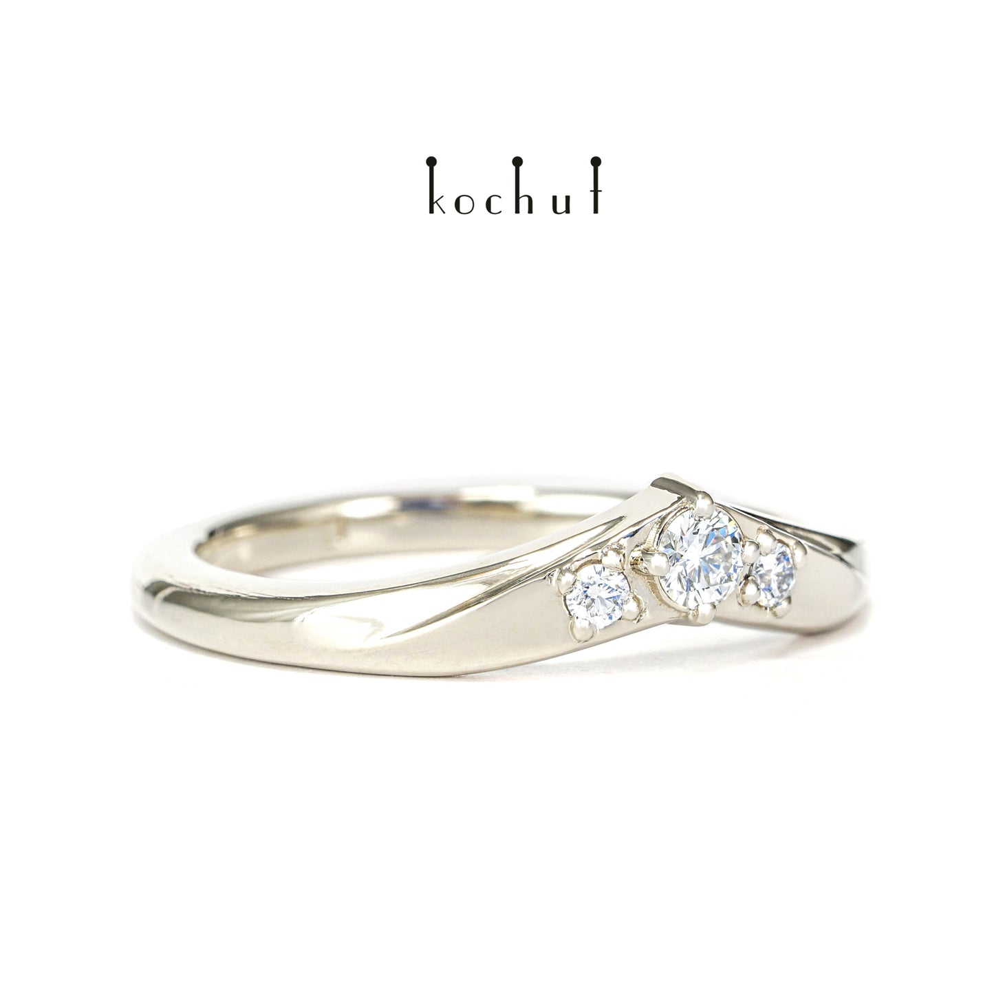 Meine Dame — Weißgoldring mit Diamanten