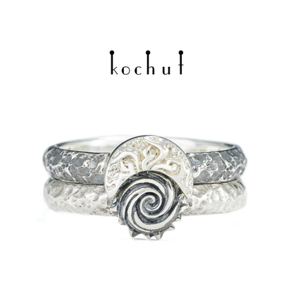 Himmlisches Feuer — Ring aus oxidiertem Silber