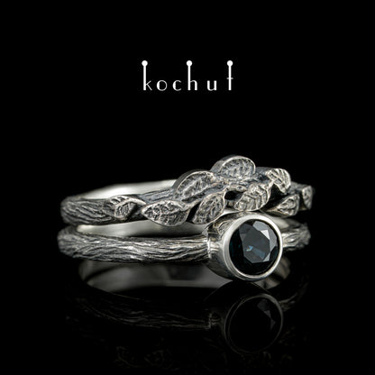 Erstes Treffen — Ring aus oxidiertem Silber mit Saphir