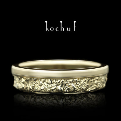 Freude und Traurigkeit: Hälften — Ehering aus Gelbgold