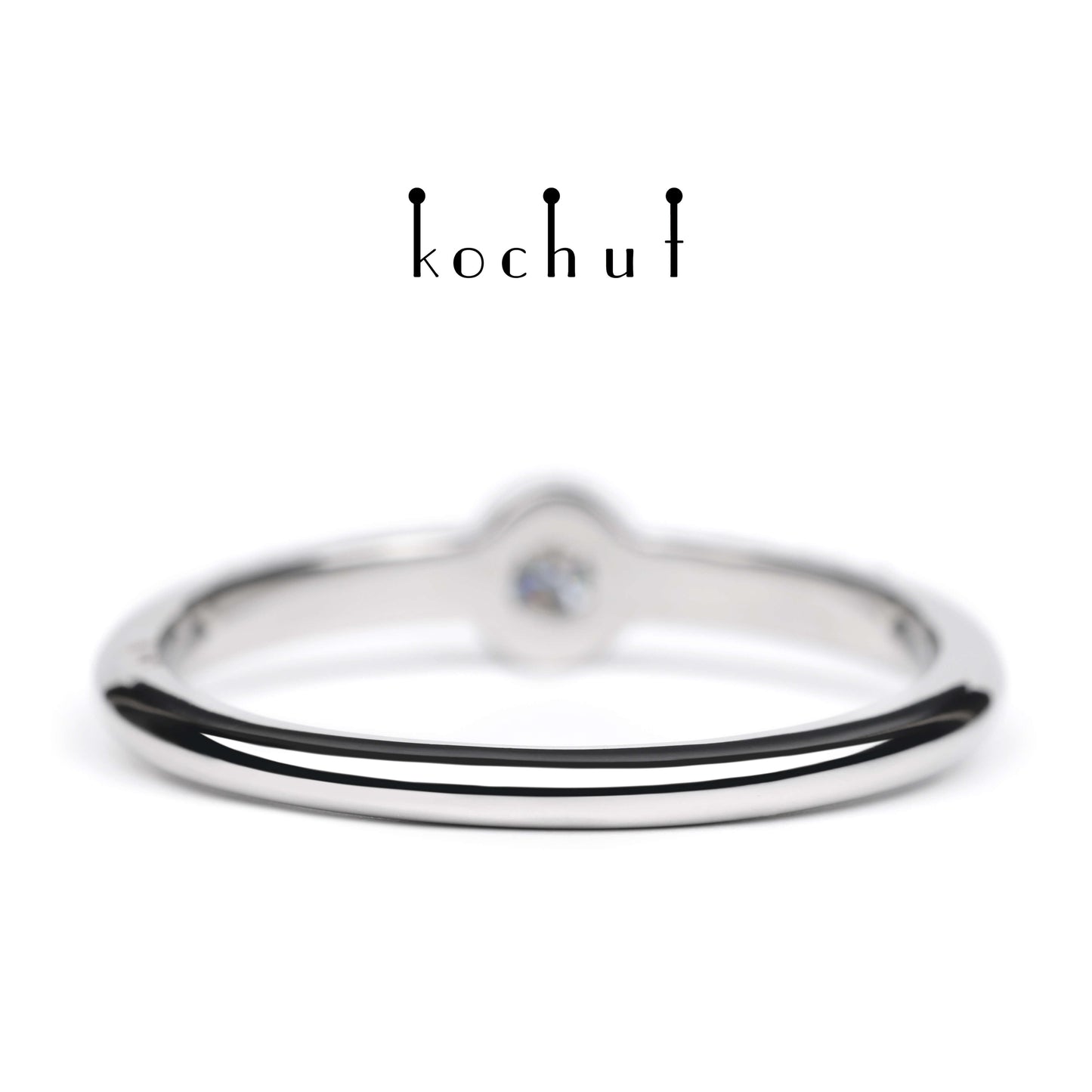 Klassisch — Platinring mit Diamanten
