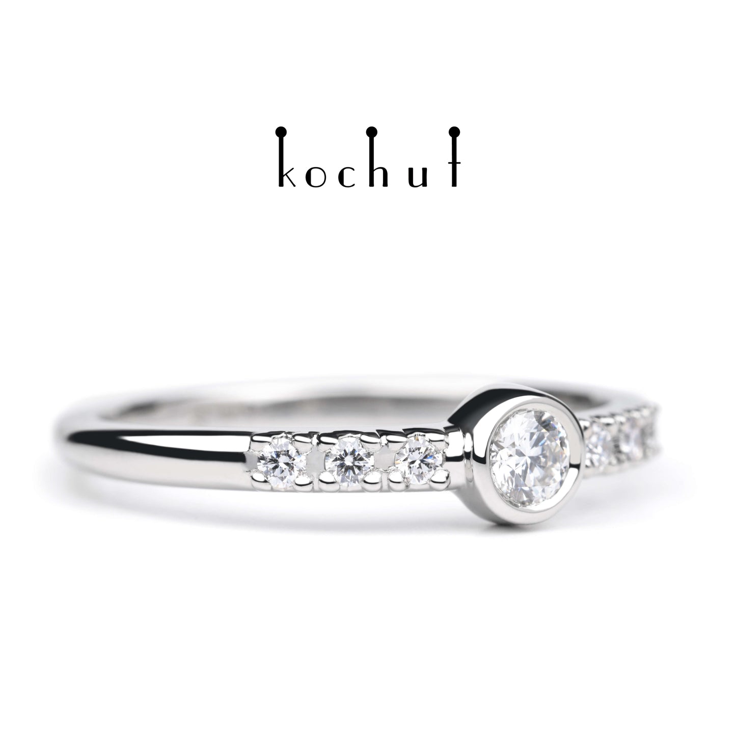 Klassisch — Platinring mit Diamanten