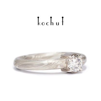 Haiku — Mokume-Ring aus Palladium-Gold und graviertem Silber mit Diamant