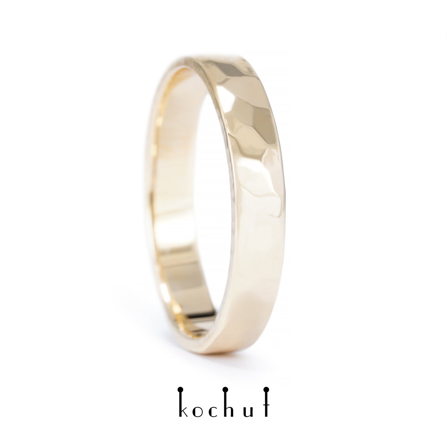 Licht: schmal — flach geformter Ehering aus Rotgold