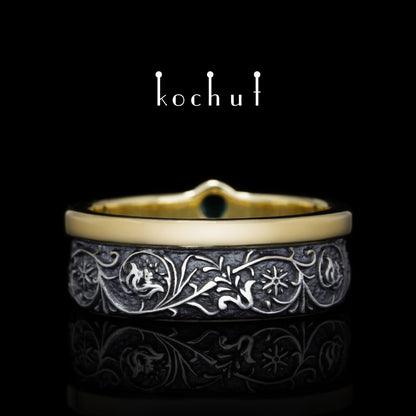 Harmonie der Natur — Ring aus Gelbgold und Silber mit Smaragd, überzogen mit schwarzem Rhodium