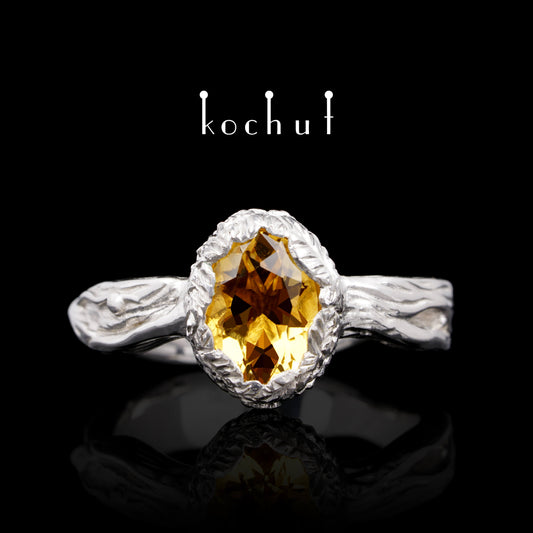 Quelle des Lebens — Ring aus Silber mit Citrin, überzogen mit weißem Rhodium