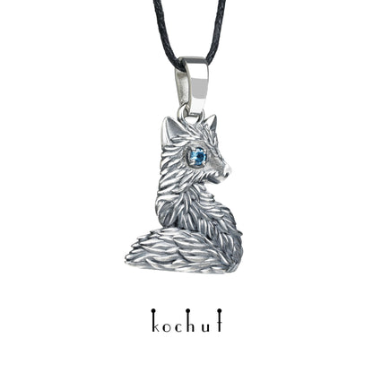 Kleiner Fuchs — Anhänger aus oxidiertem Silber mit Topas