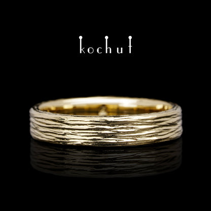 Baumrinde — Ehering aus Gelbgold