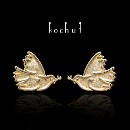 Kostenlos — Ohrringe aus Gelbgold