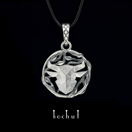Taurus — Anhänger aus oxidiertem Silber
