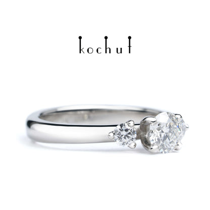 Athena — Verlobungsring aus Platin mit Diamanten