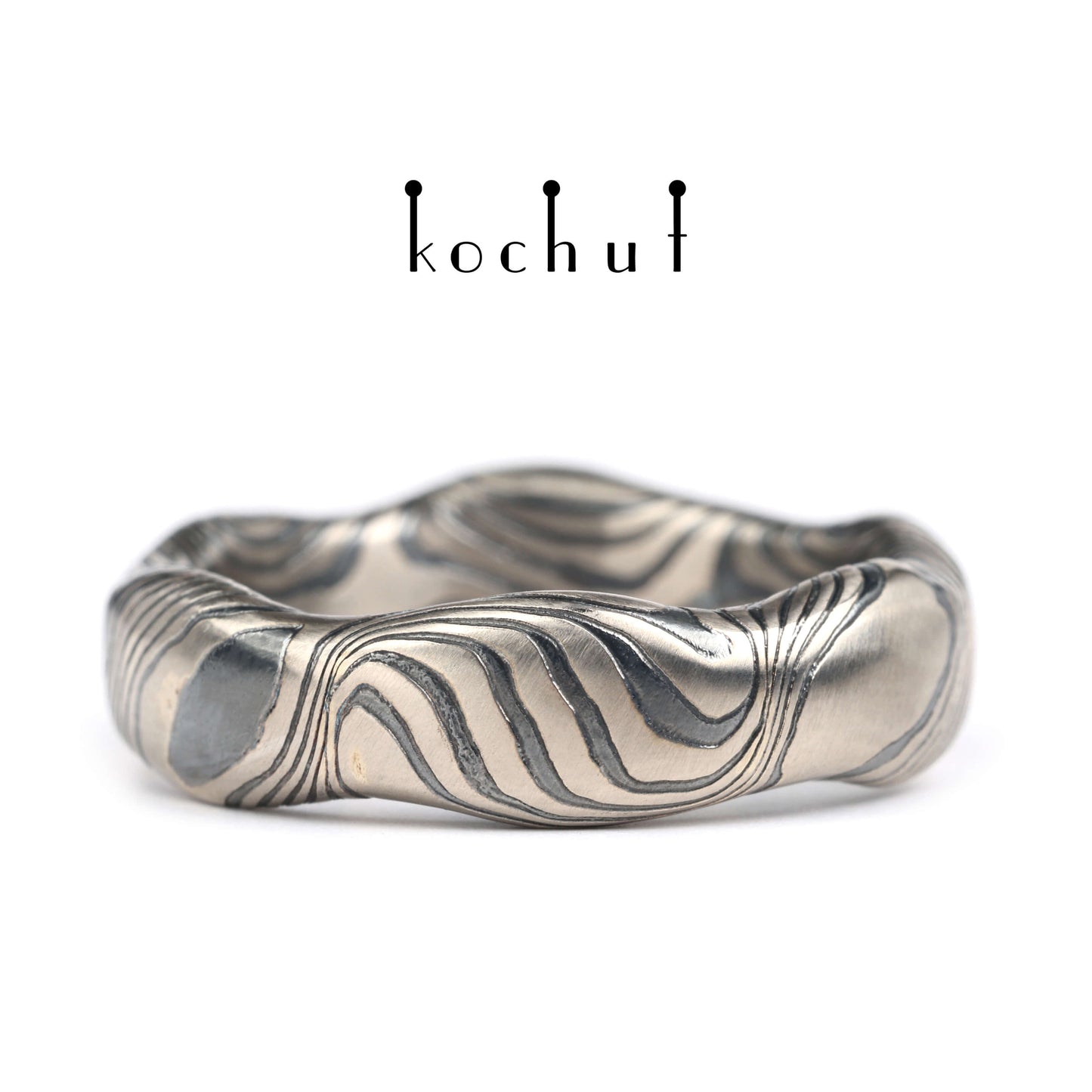 Polarlichter — Mokume-Ring aus Palladium-Gold und graviertem, oxidiertem Silber mit Diamant