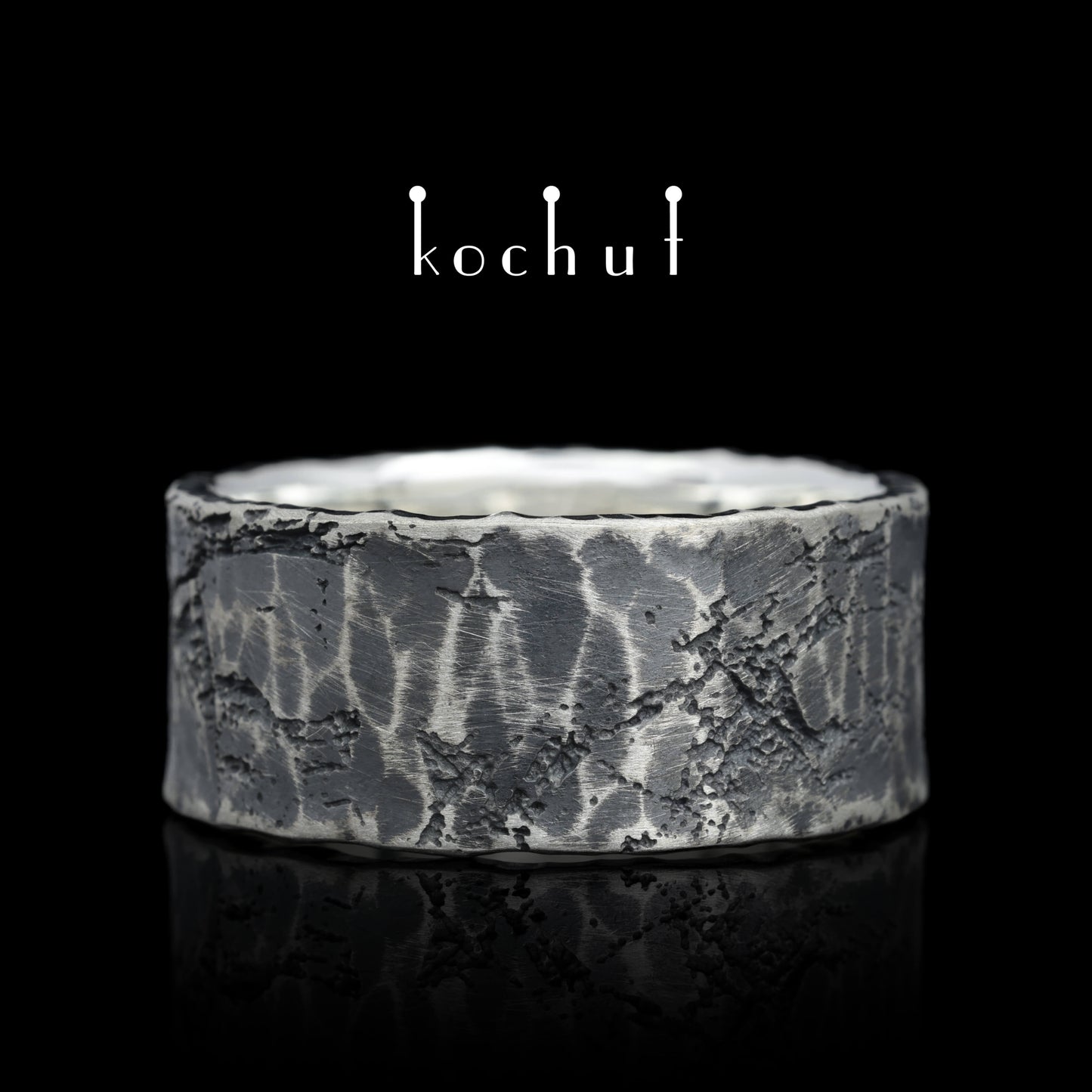 Fortune — Ring aus oxidiertem Silber und Gelbgold mit Saphiren