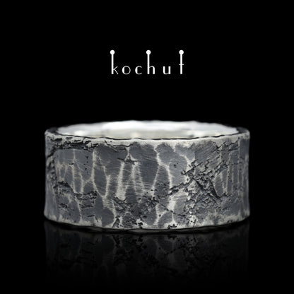 Fortune — Ring aus oxidiertem Silber und Gelbgold mit Saphiren