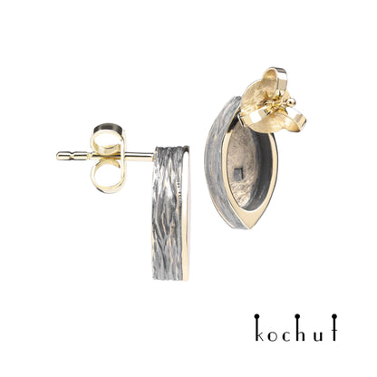Golden Leaf — Ohrringe aus Gelbgold, beschichtet mit schwarzem Rhodium