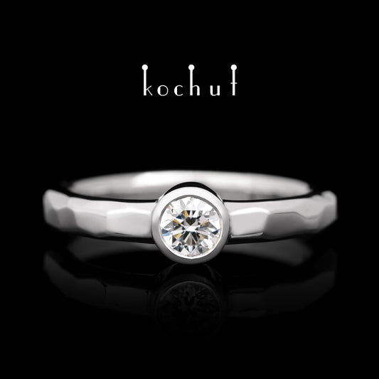 Absolute — Verlobungsring aus Platin mit einem Diamanten