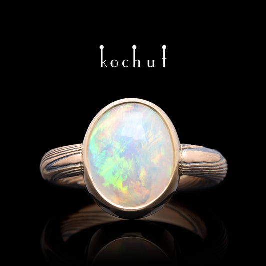 Haiku — Mokume-Ring aus Rotgold, graviertem und oxidiertem Silber mit Opal