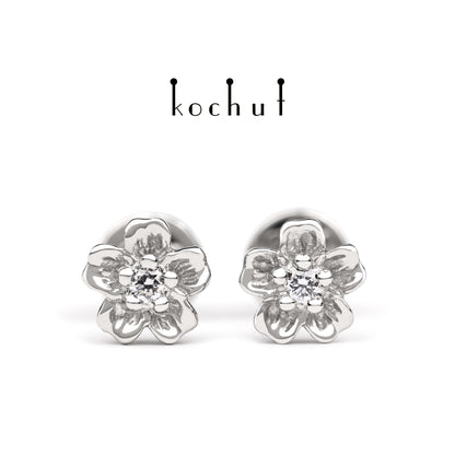 Blumen — Ohrringe aus Platin mit Diamanten