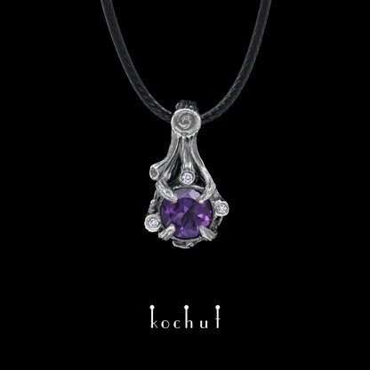 Verzauberter Wald — Anhänger aus oxidiertem Silber mit Amethyst und Diamanten