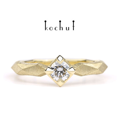 Meine Königin — Verlobungsring aus Gelbgold mit Diamant