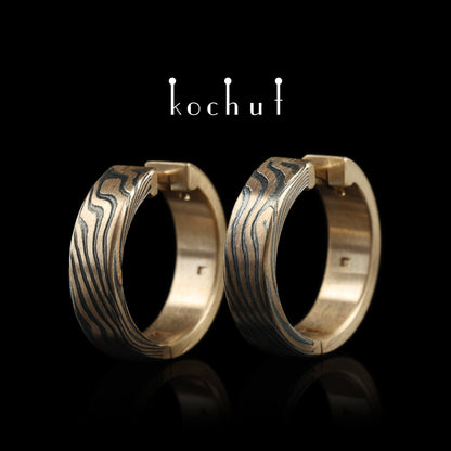 Yutori — Mokume-Ohrringe aus Rotgold, graviertes und oxidiertes Silber
